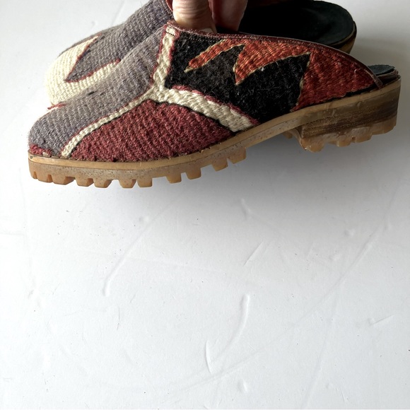 Authentic Wool Turkish Kilim Slides - Picture 2 of 10